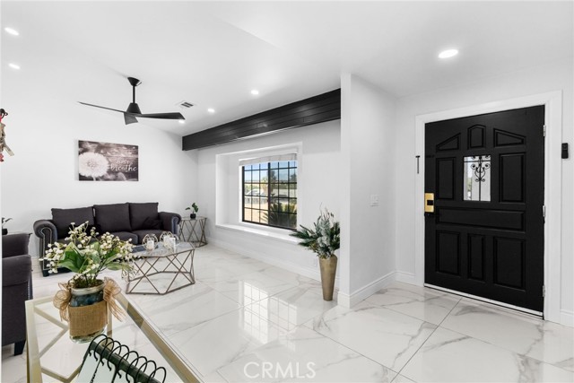 Detail Gallery Image 9 of 22 For 13651 1st Ave, Victorville,  CA 92395 - 3 Beds | 2 Baths