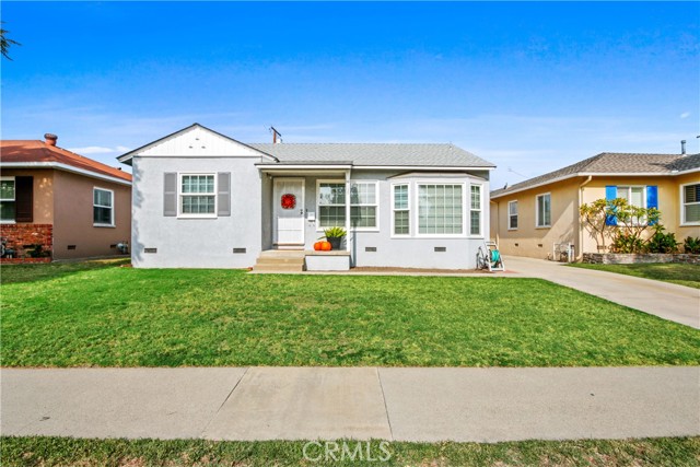 Image 2 for 6127 Freckles Rd, Lakewood, CA 90713