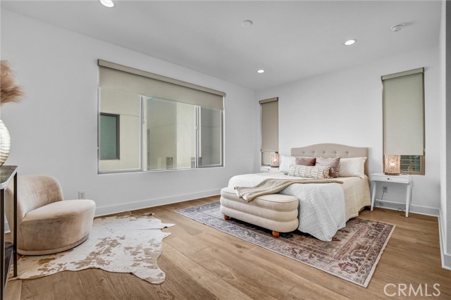 Image 21 of 51 For 24 Ebb Tide  