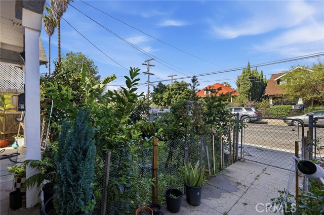 Detail Gallery Image 5 of 40 For 924 Euclid, Los Angeles,  CA 90023 - – Beds | – Baths