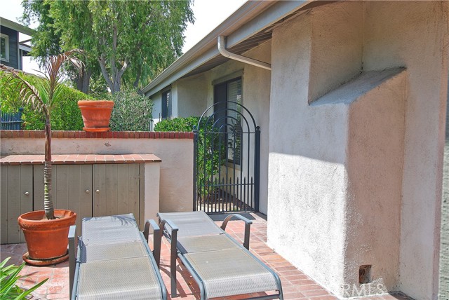 28 Fairway Drive, Manhattan Beach CA: https://media.crmls.org/medias/497fa8c2-a692-4d6f-8ec3-c180d150802c.jpg