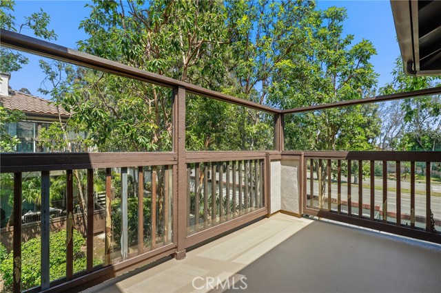 2960 Champion Way, Tustin CA: https://media.crmls.org/medias/49804188-7a90-4641-b7aa-ca4b8a96faad.jpg