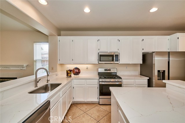 Detail Gallery Image 15 of 32 For 40223 Sequoia St, Murrieta,  CA 92563 - 5 Beds | 3 Baths