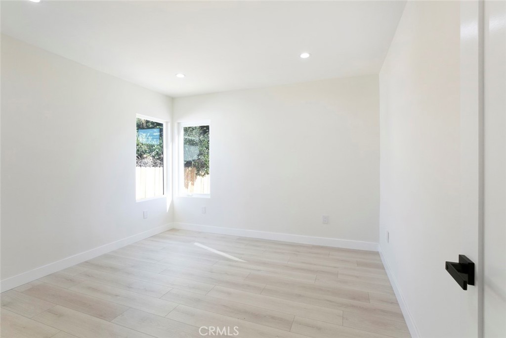 1440 N Maple StreetBurbank img 66