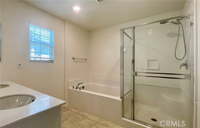 Detail Gallery Image 13 of 20 For 2076 E Bulletin Privado, Ontario,  CA 91764 - 4 Beds | 2/1 Baths