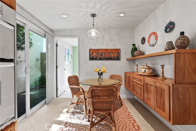 Image 16 of 40 For 377 Galleon Way