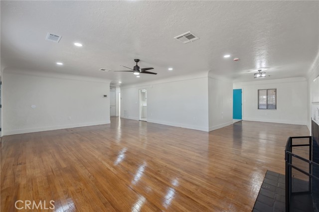 Detail Gallery Image 10 of 52 For 21199 S Feland Ave, Riverdale,  CA 93656 - 3 Beds | 2 Baths