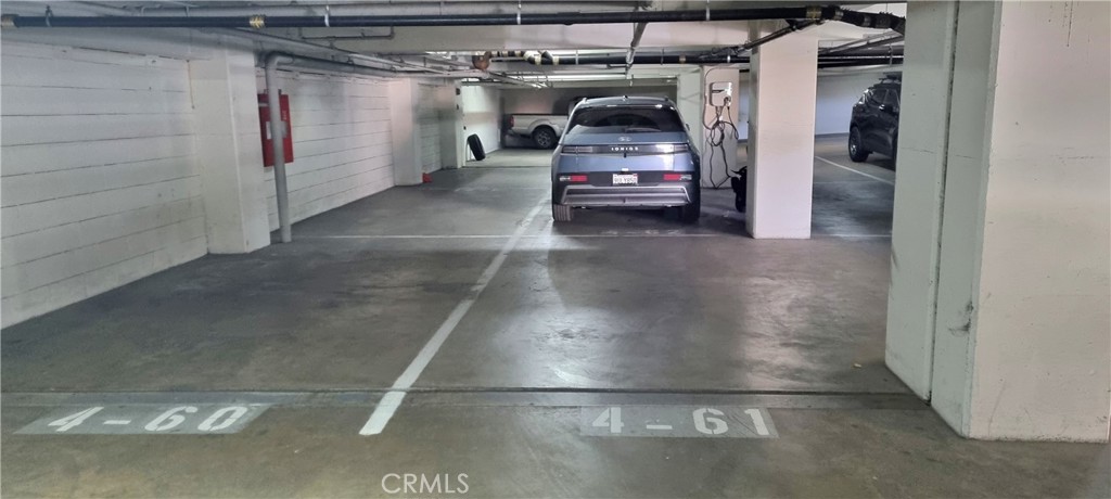 https://media.crmls.org/medias/4984428f-5fe8-4239-b958-dcd7d9266238.jpg?preset=X-Large