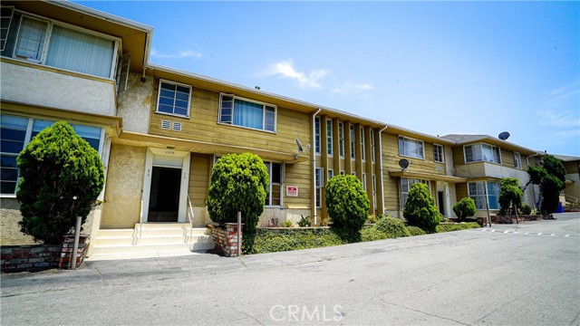 Image 3 for 11179 Charnock Rd, Los Angeles, CA 90034