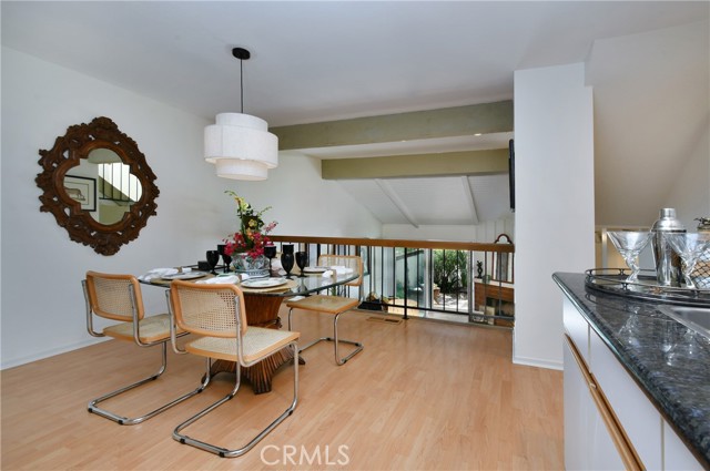 Detail Gallery Image 20 of 64 For 6265 Canoga #53,  Woodland Hills,  CA 91367 - 2 Beds | 2/1 Baths