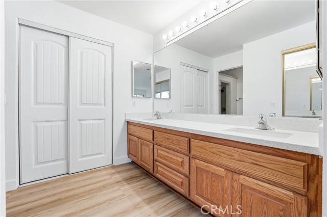 Detail Gallery Image 10 of 33 For 300 Mildred, Perris,  CA 92571 - 4 Beds | 2/1 Baths