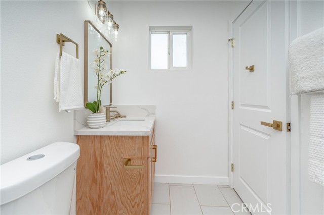 Detail Gallery Image 25 of 49 For 5171 S Wilton Pl, Los Angeles,  CA 90062 - 4 Beds | 2 Baths