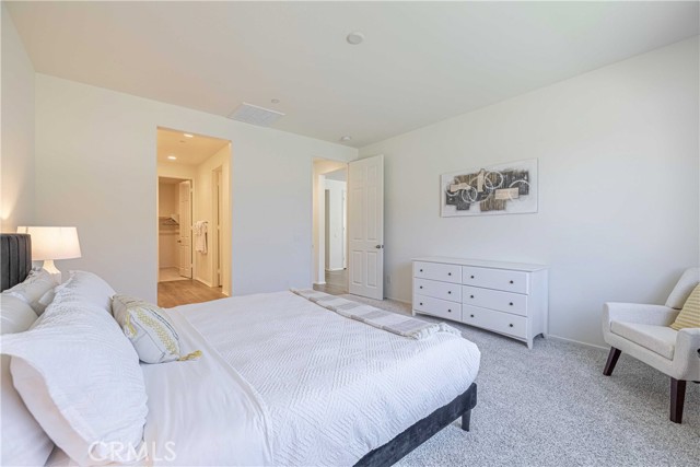 Detail Gallery Image 12 of 28 For 6127 W Avenue J9, Lancaster,  CA 93536 - 4 Beds | 3 Baths