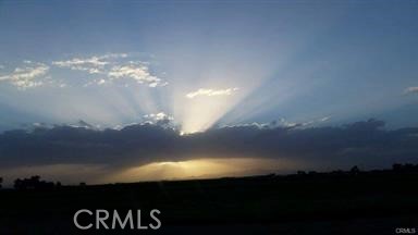 https://media.crmls.org/medias/49856e2c-6e29-406b-a53a-991246a93387.jpg?preset=X-Large