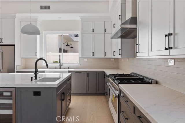 Detail Gallery Image 7 of 47 For 2100 Harriman Ln, Redondo Beach,  CA 90278 - 5 Beds | 4/1 Baths