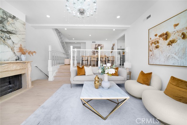 Front Image Thumbnail for CRTR25241701