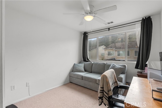 Detail Gallery Image 21 of 25 For 26142 Gravett Pl, Saugus,  CA 91350 - 4 Beds | 3 Baths