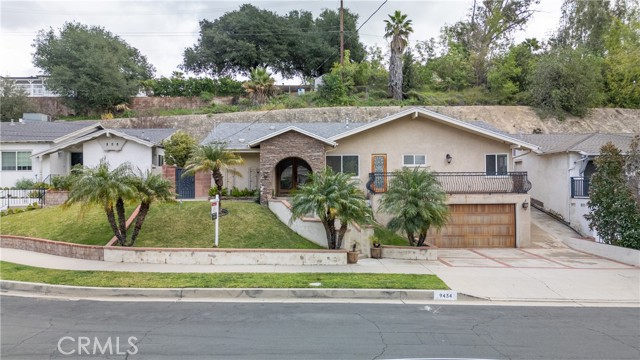 Detail Gallery Image 2 of 30 For 9434 Mclennan Ave, Northridge,  CA 91343 - 3 Beds | 2 Baths