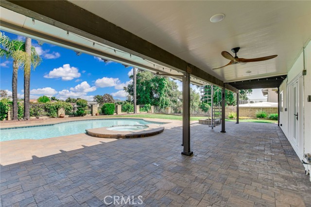 7022 Wheeler Avenue, La Verne CA: https://media.crmls.org/medias/4987d1b2-2de7-483e-95ba-9af895798674.jpg
