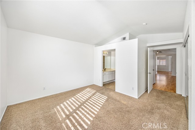 10650 Bel Air Drive, Cherry Valley CA: https://media.crmls.org/medias/4987e5ad-0c68-42ce-b458-c42b96f9fd0a.jpg