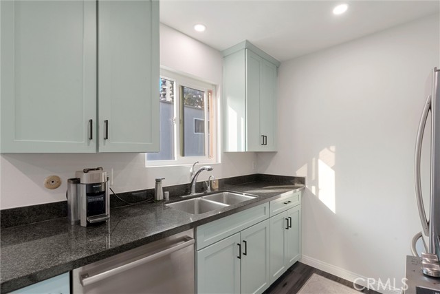 Detail Gallery Image 8 of 23 For 968 Larrabee St #215,  West Hollywood,  CA 90069 - 1 Beds | 1 Baths