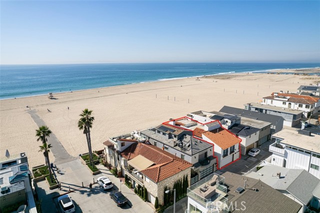 Detail Gallery Image 1 of 40 For 6804 W Oceanfront, Newport Beach,  CA 92663 - 4 Beds | 4/1 Baths