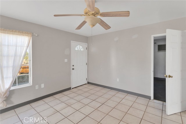 11924 Mountain Road, Pinon Hills CA: https://media.crmls.org/medias/4989e8f3-0283-4799-ae34-94f96ff93d70.jpg