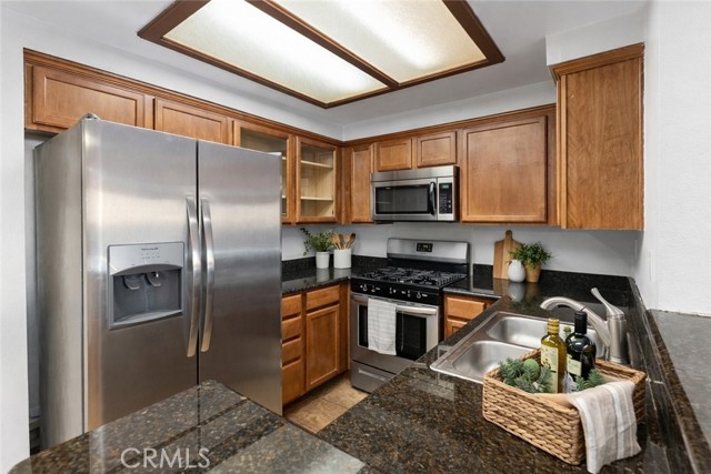 Detail Gallery Image 14 of 43 For 200 E Alessandro #72,  Riverside,  CA 92508 - 2 Beds | 2 Baths