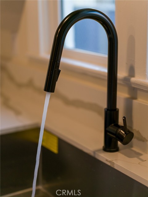 Detail Gallery Image 12 of 59 For 3453 Estrada, Los Angeles,  CA 90023 - 2 Beds | 2 Baths