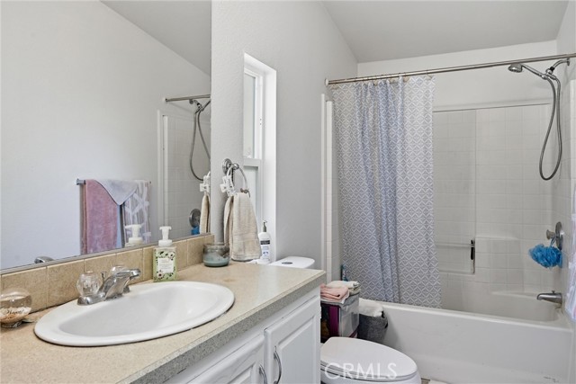 Detail Gallery Image 10 of 34 For 15560 20th Ave, Clearlake,  CA 95422 - 3 Beds | 2 Baths