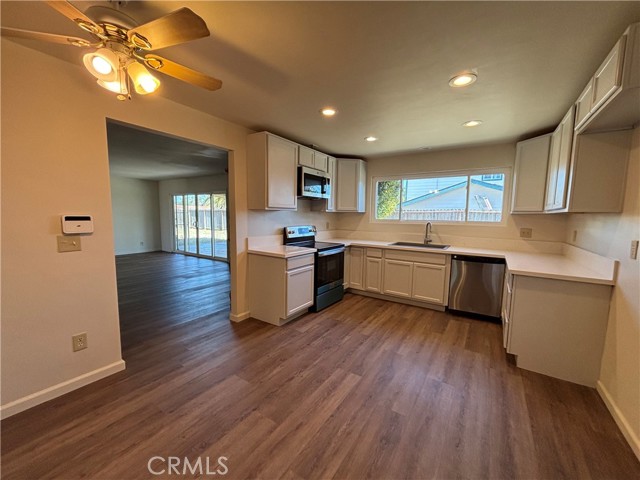 Detail Gallery Image 14 of 44 For 290 Daffodil, Nipomo,  CA 93444 - 5 Beds | 3/1 Baths