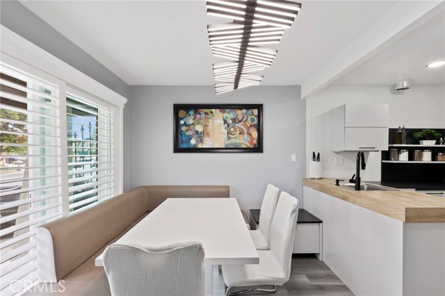 Detail Gallery Image 12 of 25 For 2215 E Avalon, Santa Ana,  CA 92705 - 3 Beds | 2 Baths