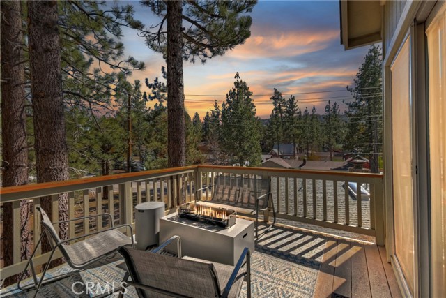 Detail Gallery Image 3 of 50 For 317 Oriole, Big Bear Lake,  CA 92315 - 3 Beds | 3 Baths