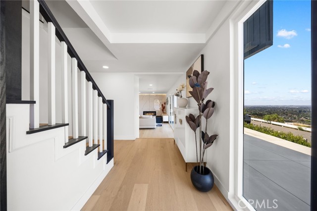 12284 Circula Panorama, Santa Ana CA: https://media.crmls.org/medias/498fb85e-ba63-4d38-944a-4042717c21c7.jpg