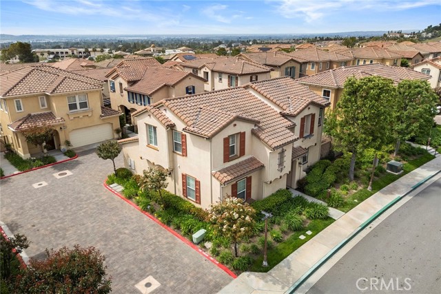 Detail Gallery Image 4 of 34 For 19940 Giovanni Ct, Yorba Linda,  CA 92886 - 4 Beds | 3 Baths