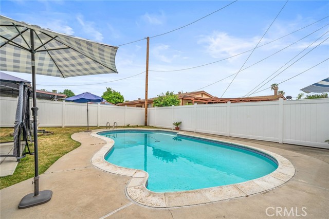 Detail Gallery Image 27 of 43 For 25459 33rd, San Bernardino,  CA 92404 - 3 Beds | 2 Baths