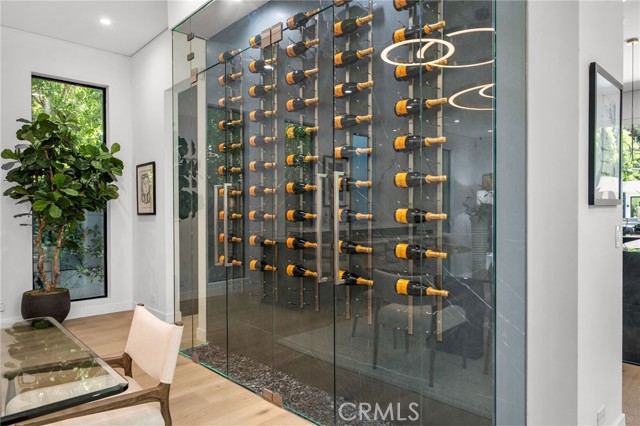 Detail Gallery Image 6 of 59 For 15231 Greenleaf St, Sherman Oaks,  CA 91403 - 6 Beds | 7/1 Baths