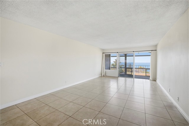 Detail Gallery Image 11 of 53 For 240 Moss St #8,  Laguna Beach,  CA 92651 - 2 Beds | 2 Baths