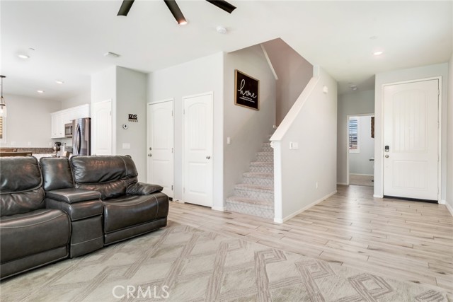 Detail Gallery Image 11 of 30 For 4989 River Ash Way, Fontana,  CA 92336 - 3 Beds | 2/1 Baths