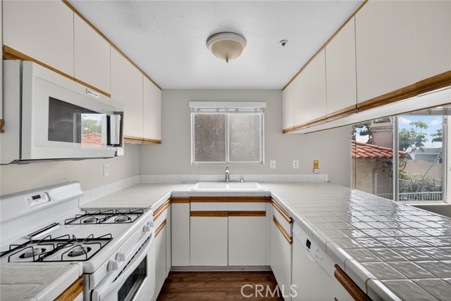 Detail Gallery Image 46 of 59 For 237 Avenida Montalvo #B,  San Clemente,  CA 92672 - 3 Beds | 3 Baths