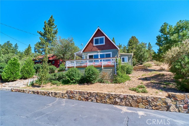 39676 Oak Glen Road, Fawnskin CA: https://media.crmls.org/medias/4992ac40-6db9-41fc-ab44-18847ac41103.jpg