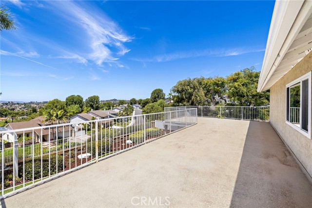 28215 Leticia, Mission Viejo CA: https://media.crmls.org/medias/499368df-554b-4fc5-80fc-a1ba812762b3.jpg