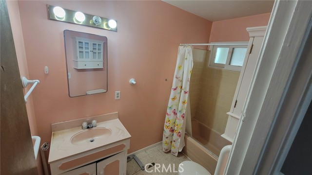 Detail Gallery Image 9 of 10 For 6520 Debs Ave, West Hills,  CA 91307 - 3 Beds | 1/1 Baths