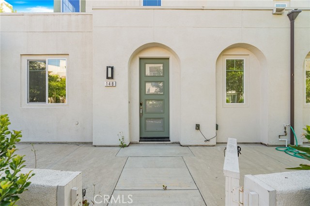 148 Stage, Irvine CA: https://media.crmls.org/medias/49942563-694a-486d-9511-ad6d9a89020f.jpg