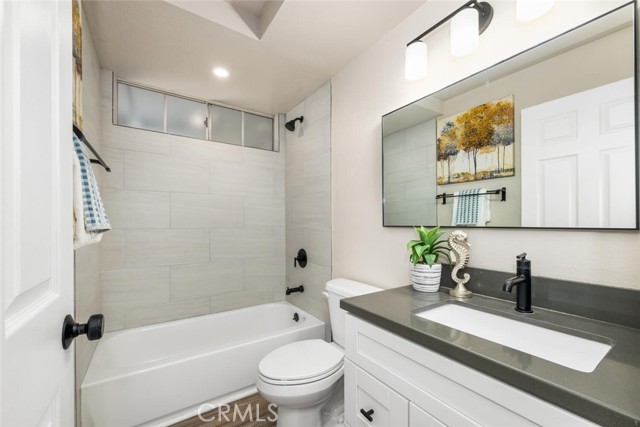 Detail Gallery Image 25 of 30 For 3401 E Wilton St #302,  Long Beach,  CA 90804 - 2 Beds | 2 Baths