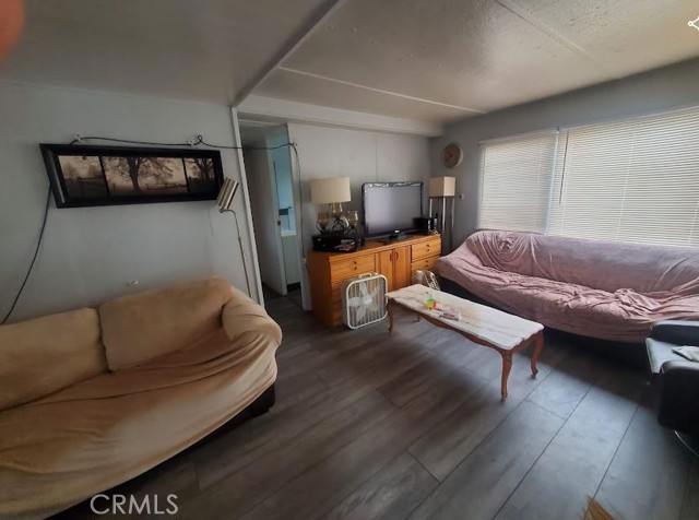 Detail Gallery Image 9 of 18 For 1425 W 132nd St #1,  Gardena,  CA 90249 - 1 Beds | 1 Baths