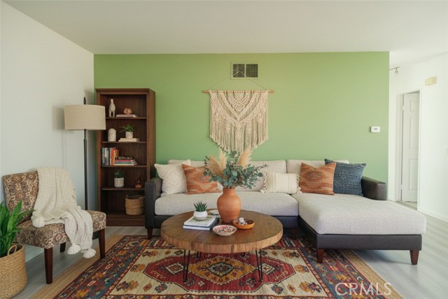 Detail Gallery Image 4 of 24 For 22722 Malaga, Lake Forest,  CA 92630 - 2 Beds | 1 Baths