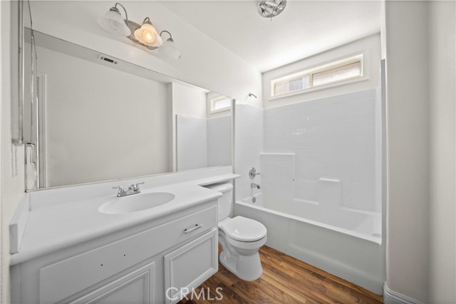 40225 Watford Way, Palmdale CA: https://media.crmls.org/medias/4995633b-c599-424a-b557-4b7e7739159c.jpg