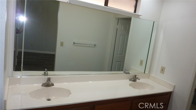 284 Celeste Drive, Riverside CA: https://media.crmls.org/medias/49961d33-797f-4c6c-9d51-e71436f3e8a4.jpg