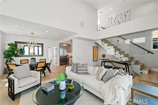 Detail Gallery Image 1 of 1 For 603 1/2 Iris Ave, Corona Del Mar,  CA 92625 - 2 Beds | 2/1 Baths